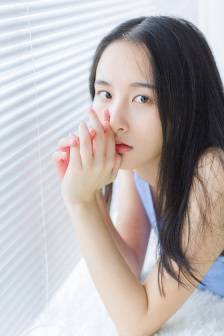 潜伏
